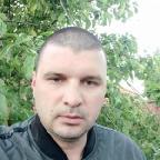Артём