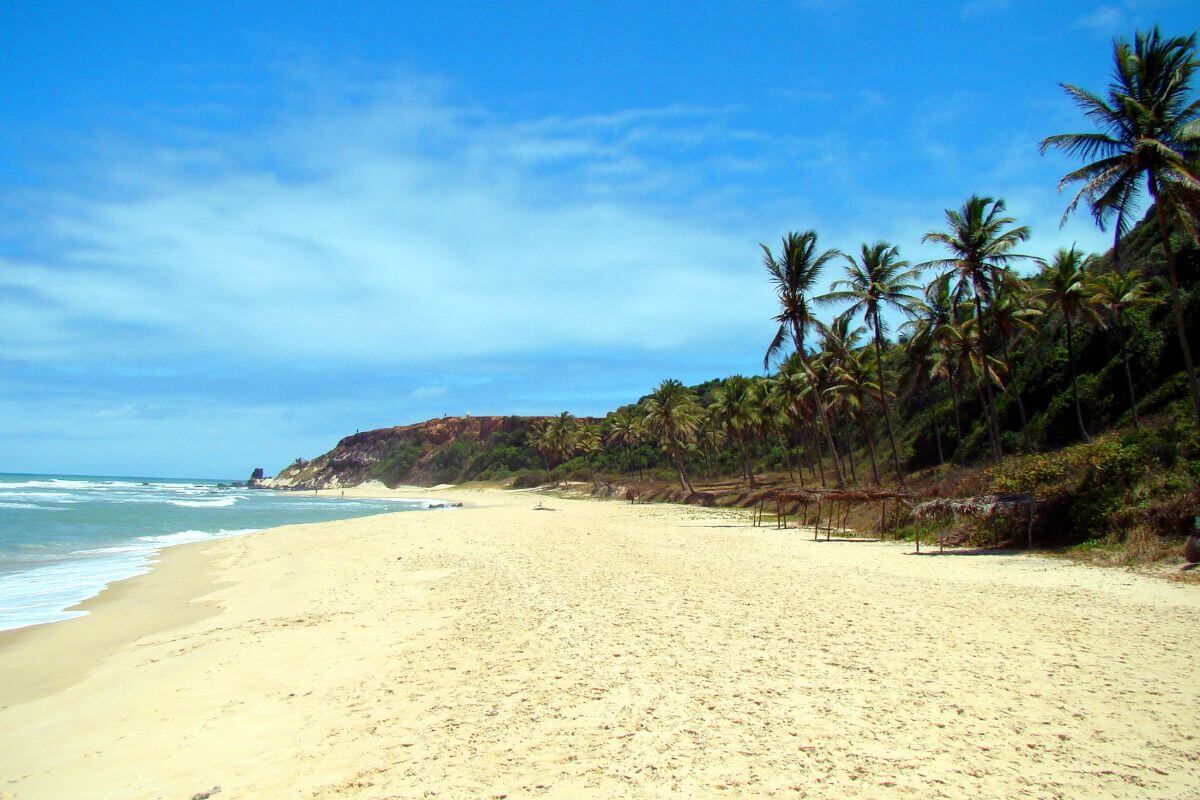 10 praias para você incluir no seu roteiro de viagem, Praia de Pipa, Rio Grande do Norte