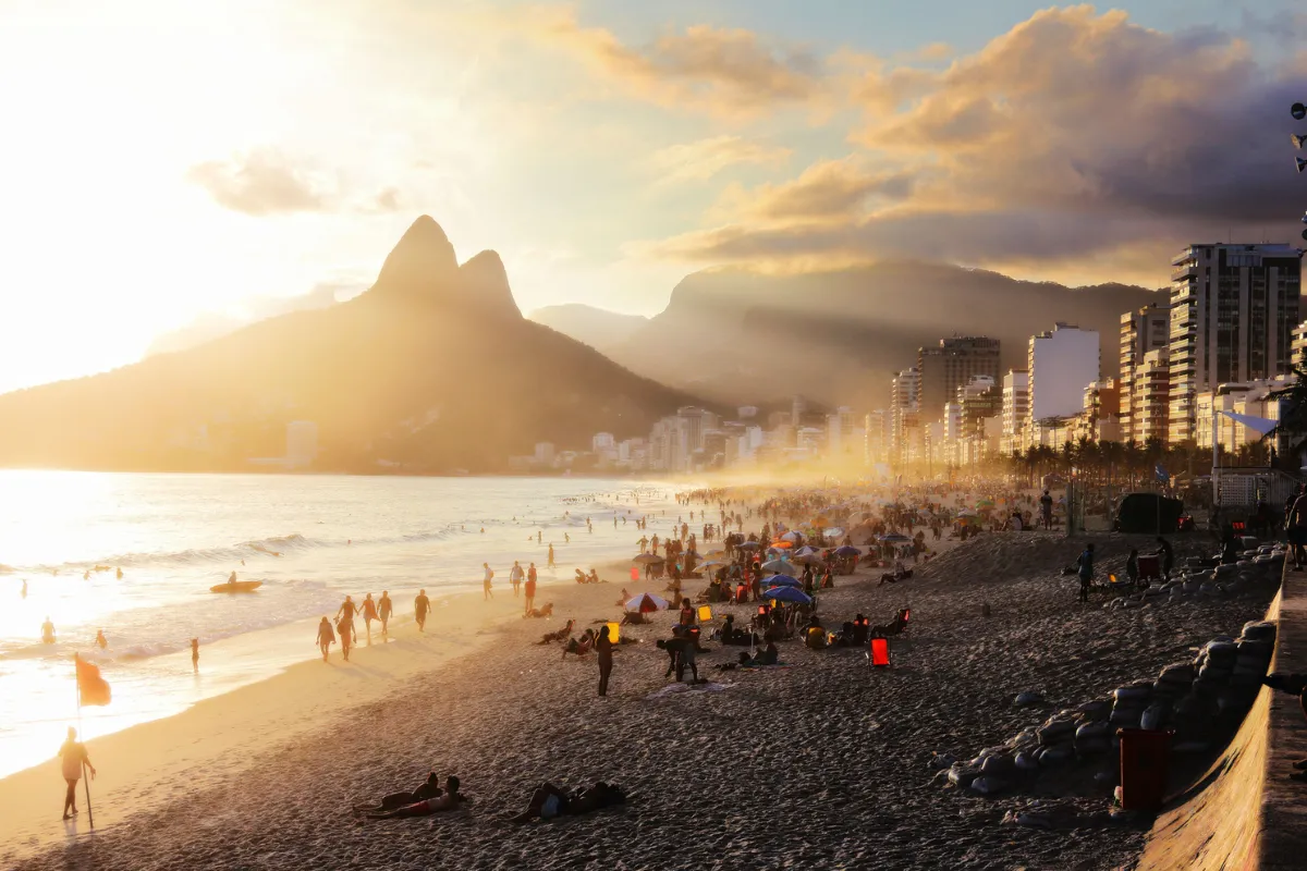 Descubra além da praia de Ipanema: O Guia definitivo para explorar o bairro carioca!