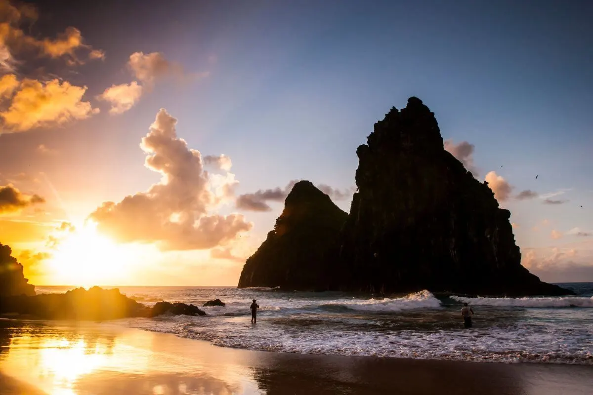 10 melhores praias em Fernando de Noronha: Guia para o paraíso Brasileiro