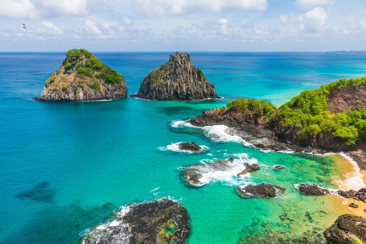 10 melhores praias em Fernando de Noronha: Guia para o paraíso Brasileiro