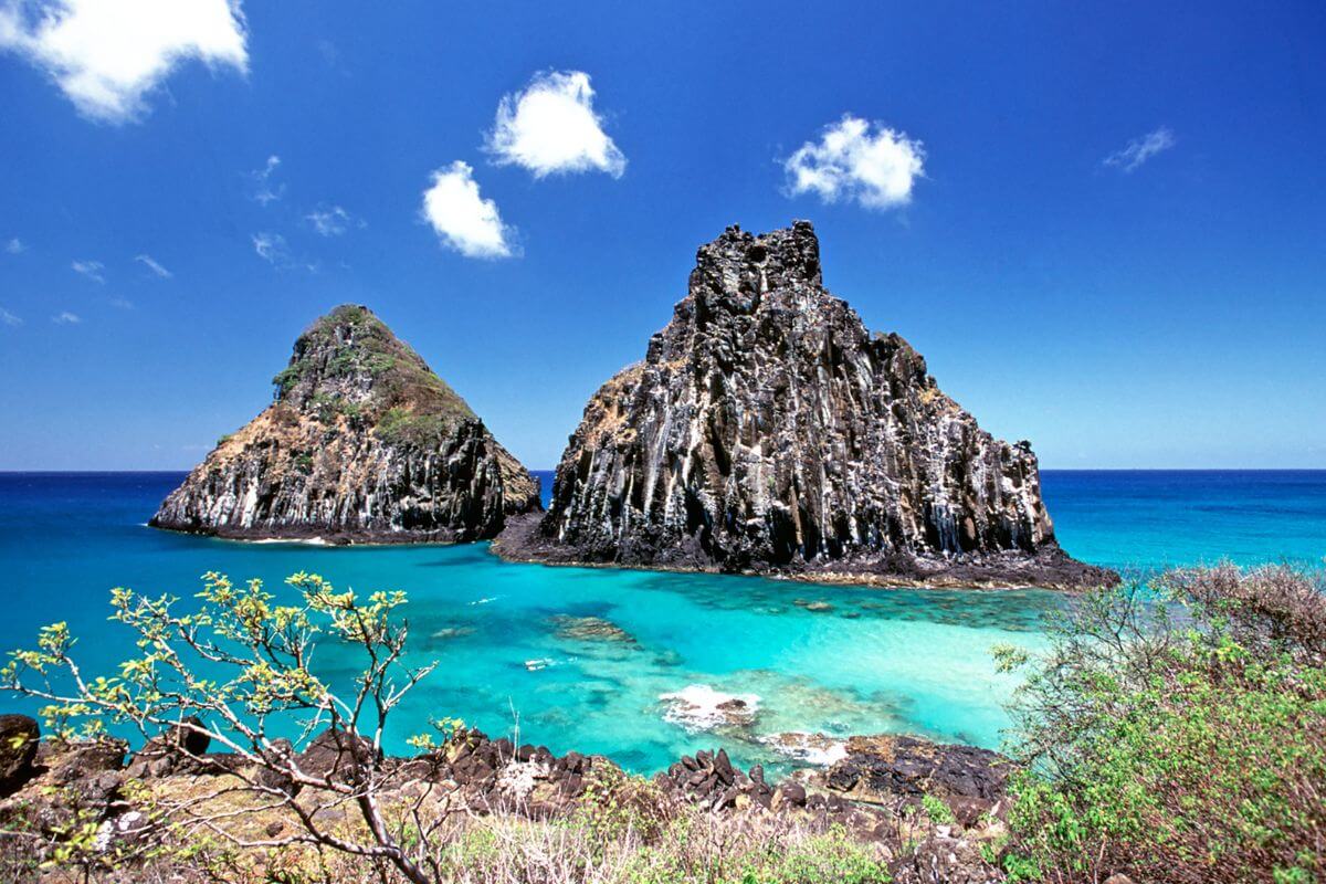 10 melhores praias em Fernando de Noronha: Guia para o paraíso Brasileiro