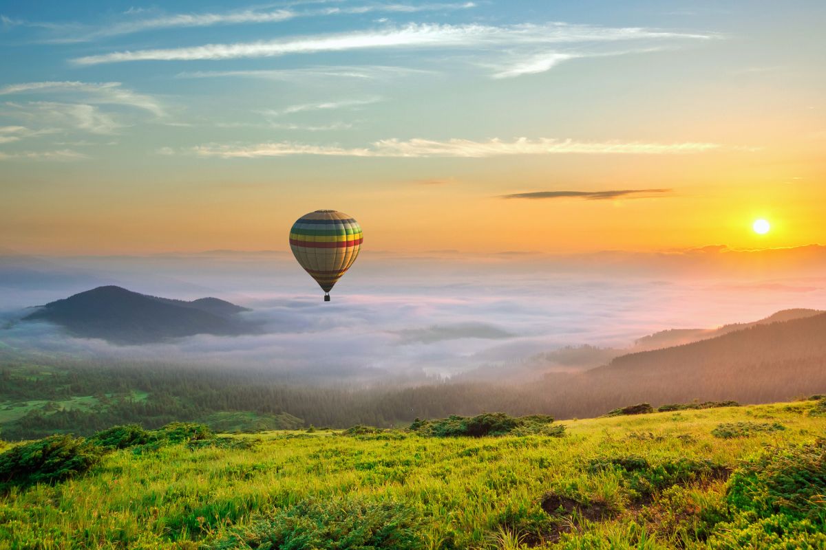 6 cidades para fazer passeio de Balão pelo Brasil