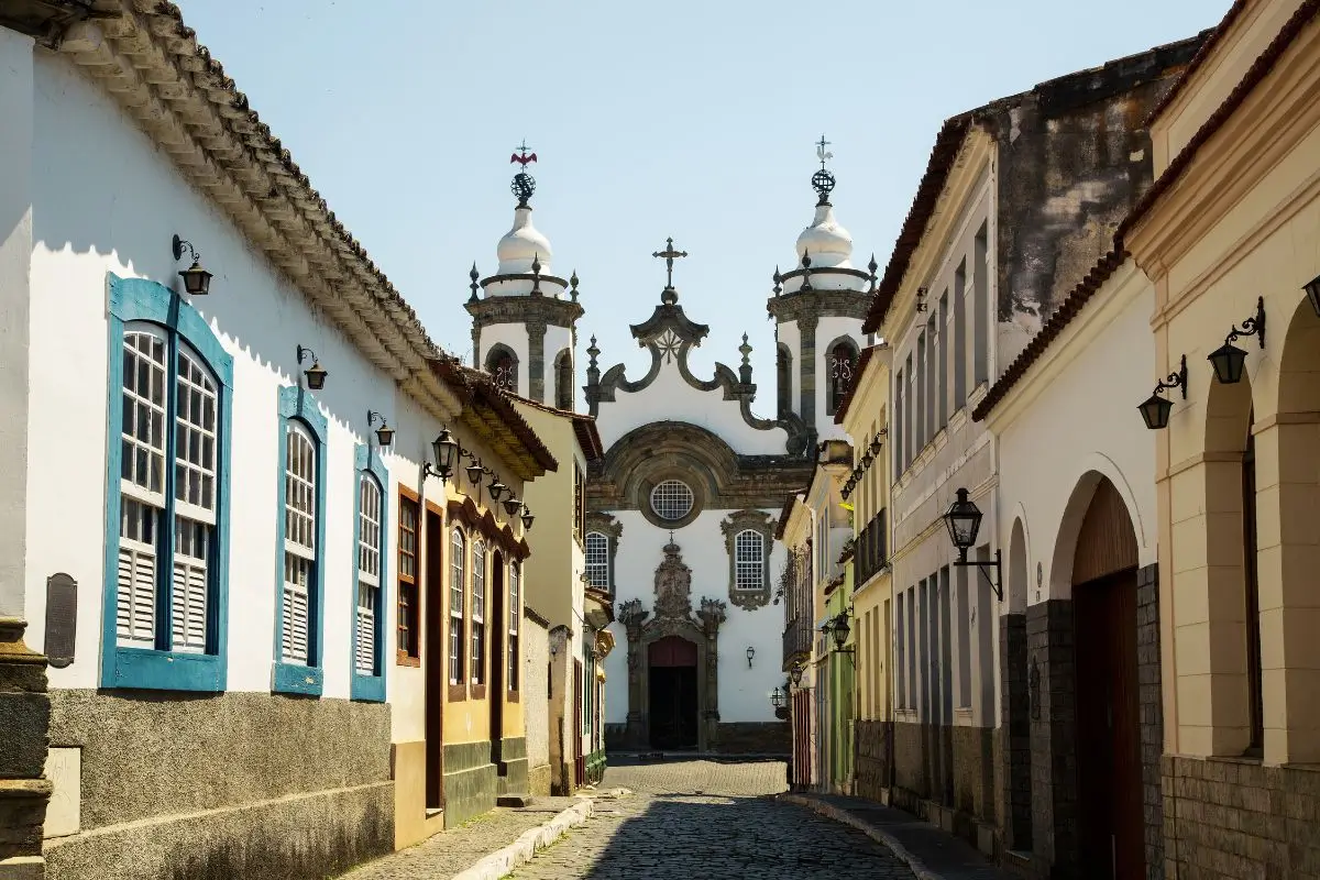 Descubra 10 cidades turísticas de Minas Gerais para visitar esse ano!