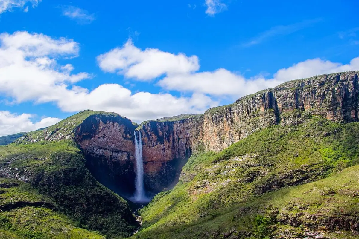 Descubra as 14 melhores cachoeiras de Minas Gerais!