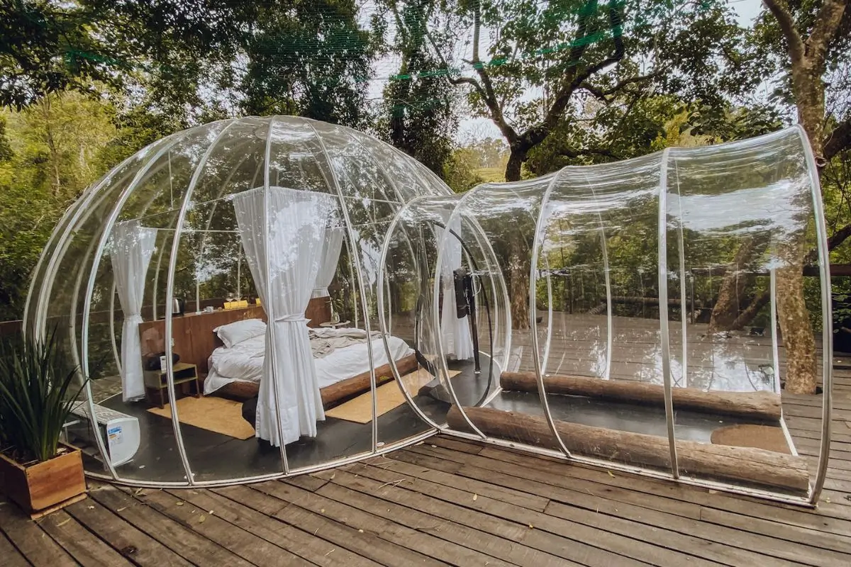 Descubra o glamping no Brasil: 7 destinos imperdíveis para acampar com luxo!