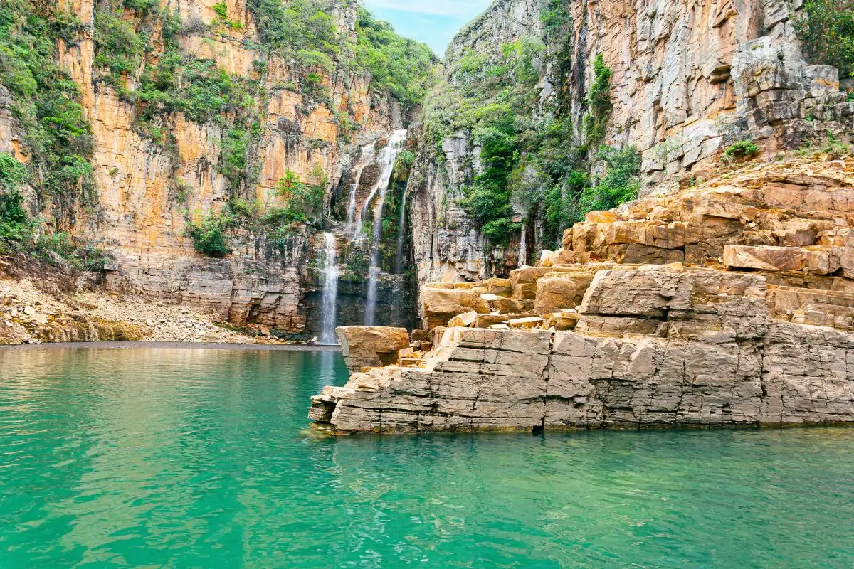 Conheça 12 cachoeiras perto de BH para uma escapada do calor!