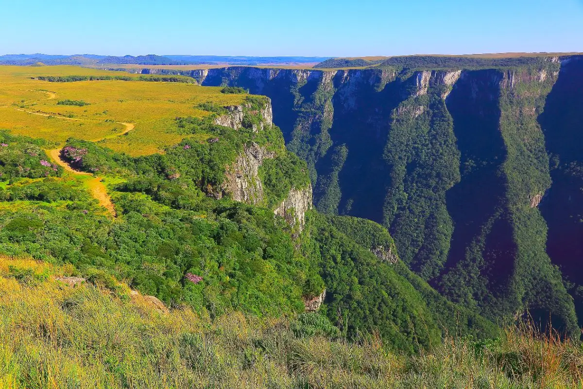 O que fazer em Cambará do Sul: Roteiro de 4 dias para explorar a terra dos cânions