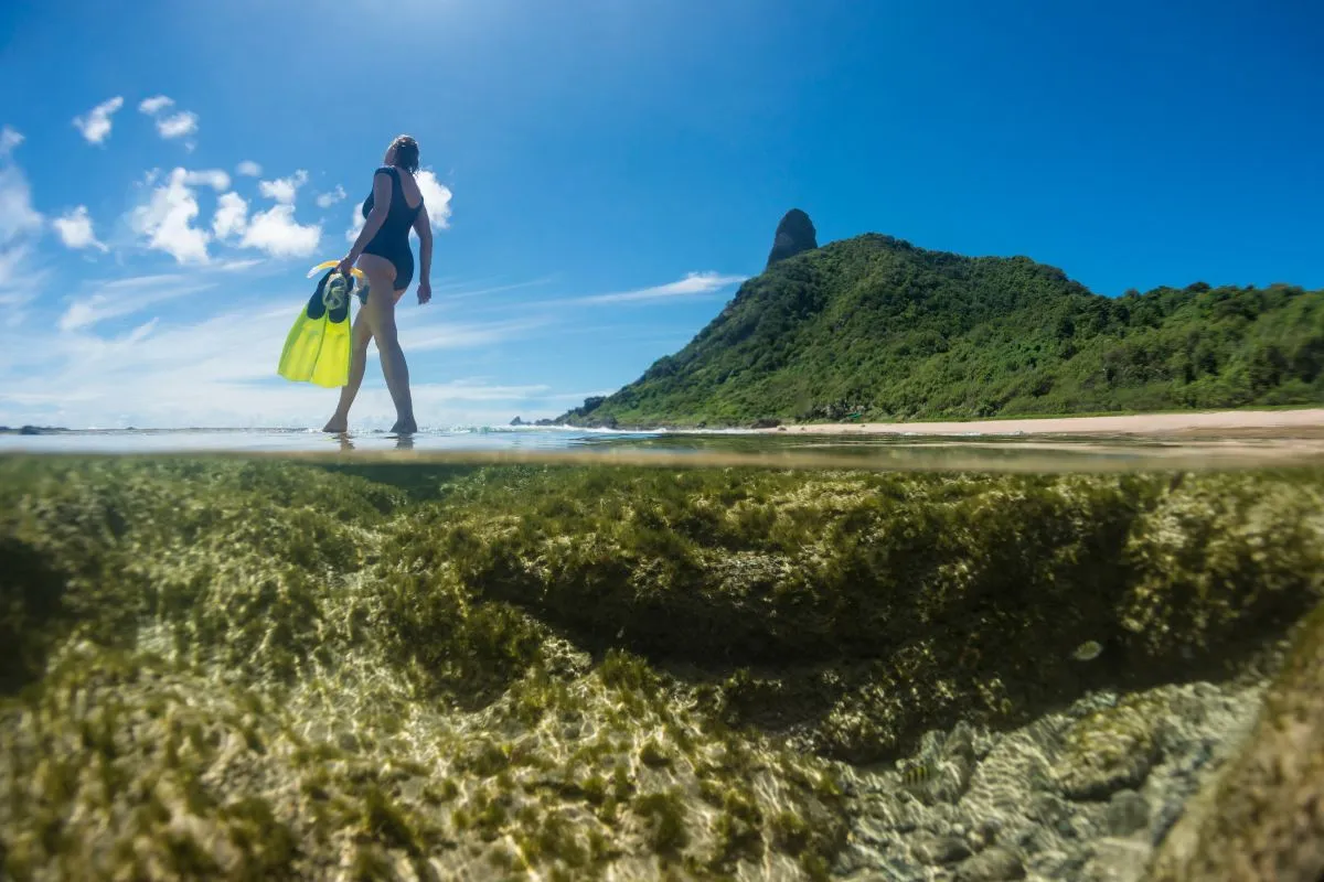 Praia em Fernando de Noronha