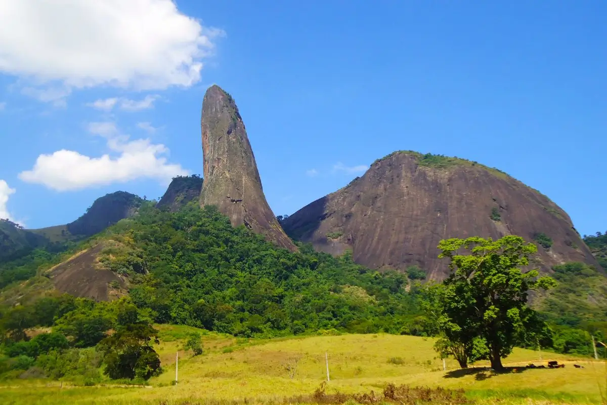 descubra O que fazer em Itabira: visite o pico do itabira e conheça a cidade de Carlos Drummond de Andrade