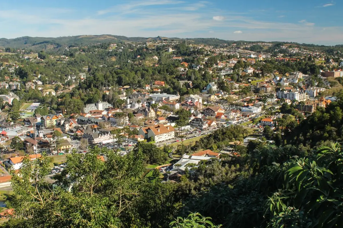 Guia Completo: Vila Capivari em Campos do Jordão