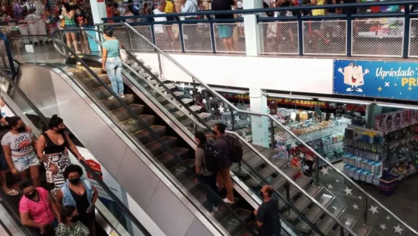 Conheça o Mercadão de Madureira no Rio de Janeiro