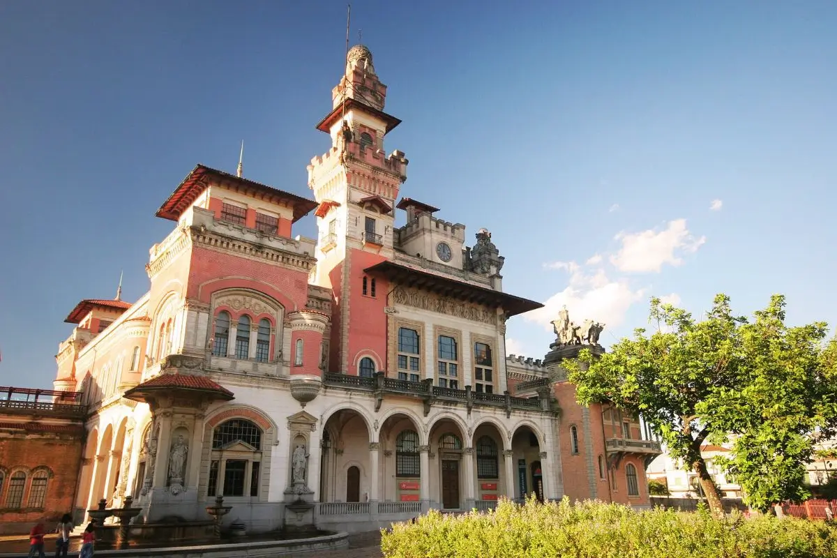 Museu Catavento em São Paulo: Uma Experiência Interativa para Todas as Idades