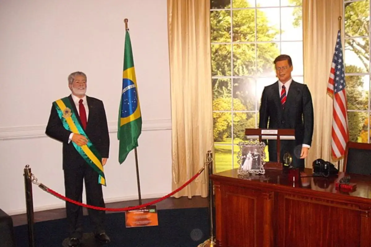 Escultura de presidentes no Museu de Cera de Gramado, RS