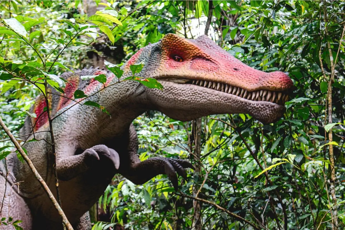 Conheça a Terra dos Dinos: O maior parque dos dinossauros do mundo no Brasil!