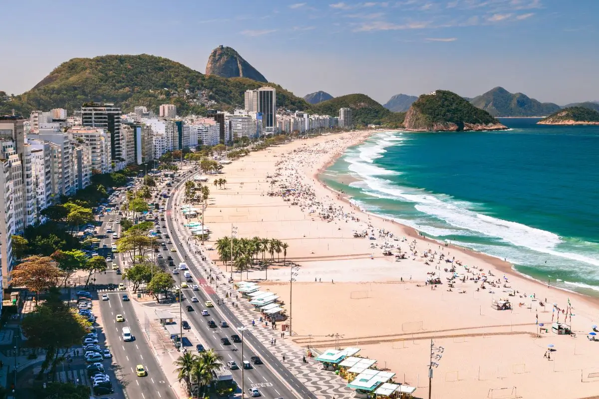 5 melhores praias do Rio de Janeiro: praia de copacabana