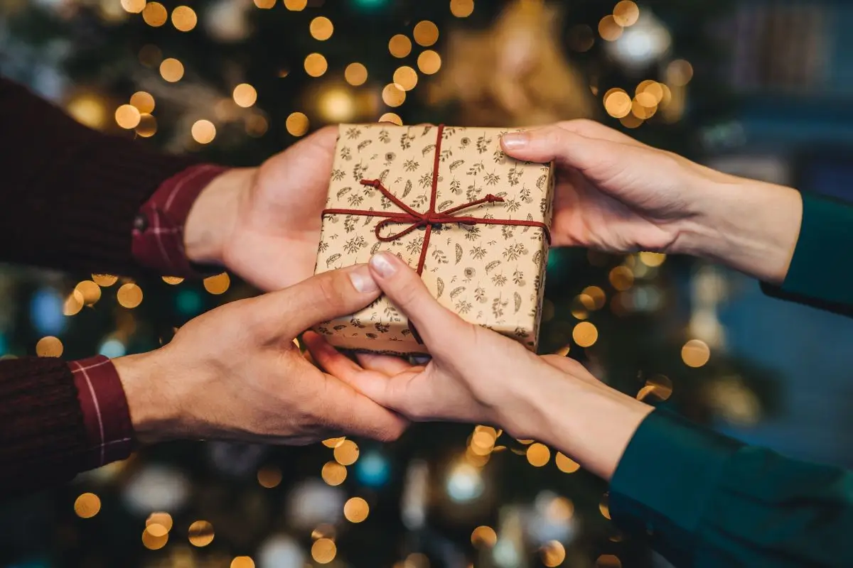 troca de presente de natal, qual a origem do natal