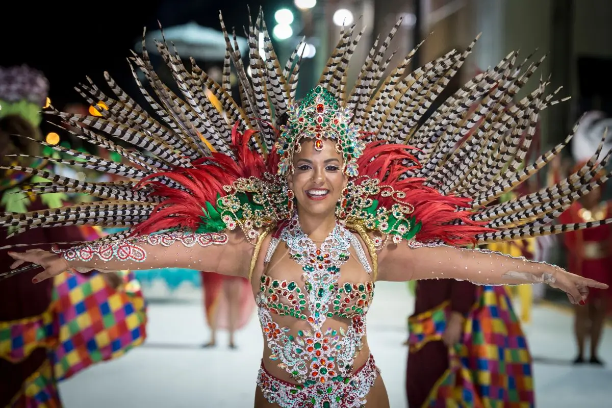 desfile carnaval 2025 Rio de Janeiro