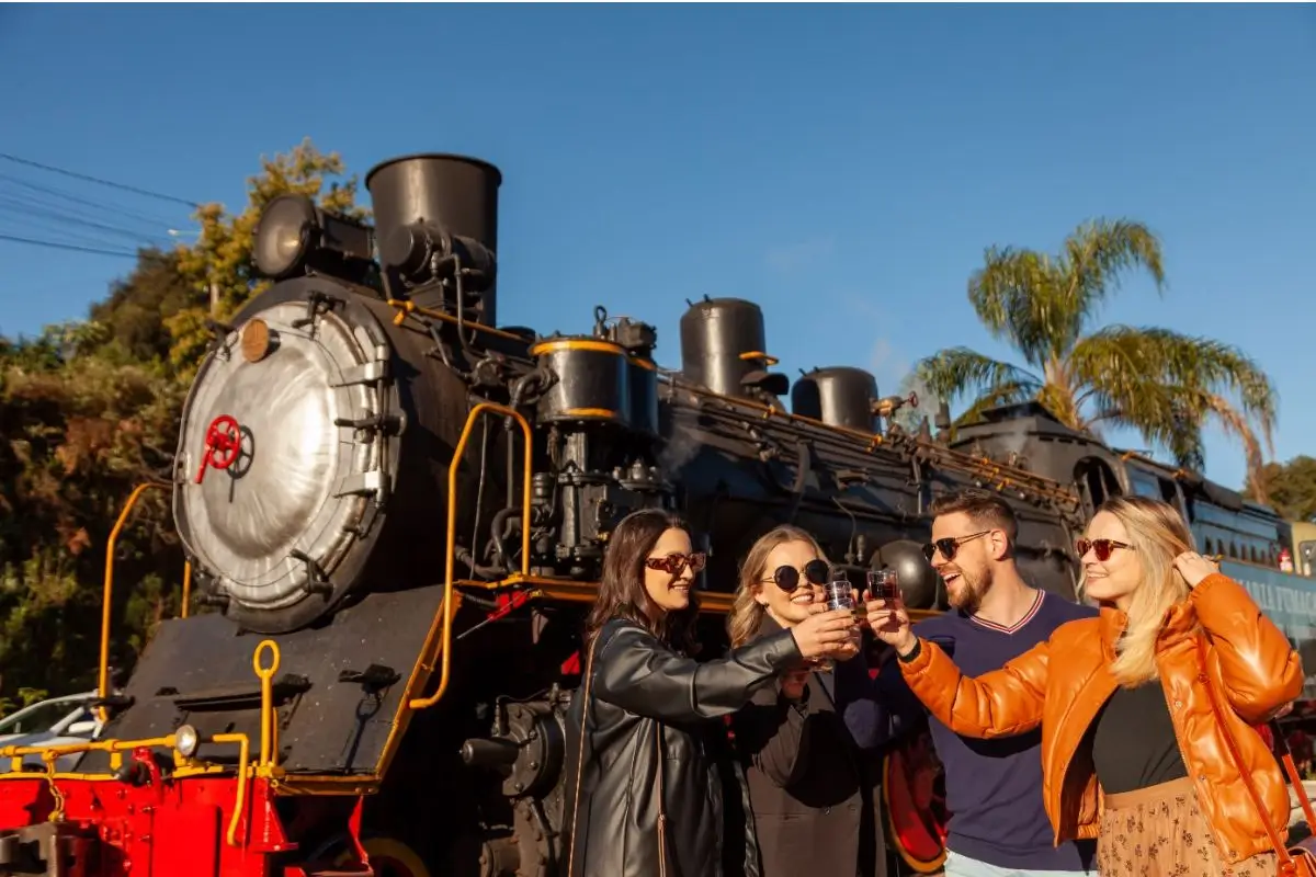 Conheça o Passeio de Trem Maria Fumaça Gramado pela Serra Gaúcha