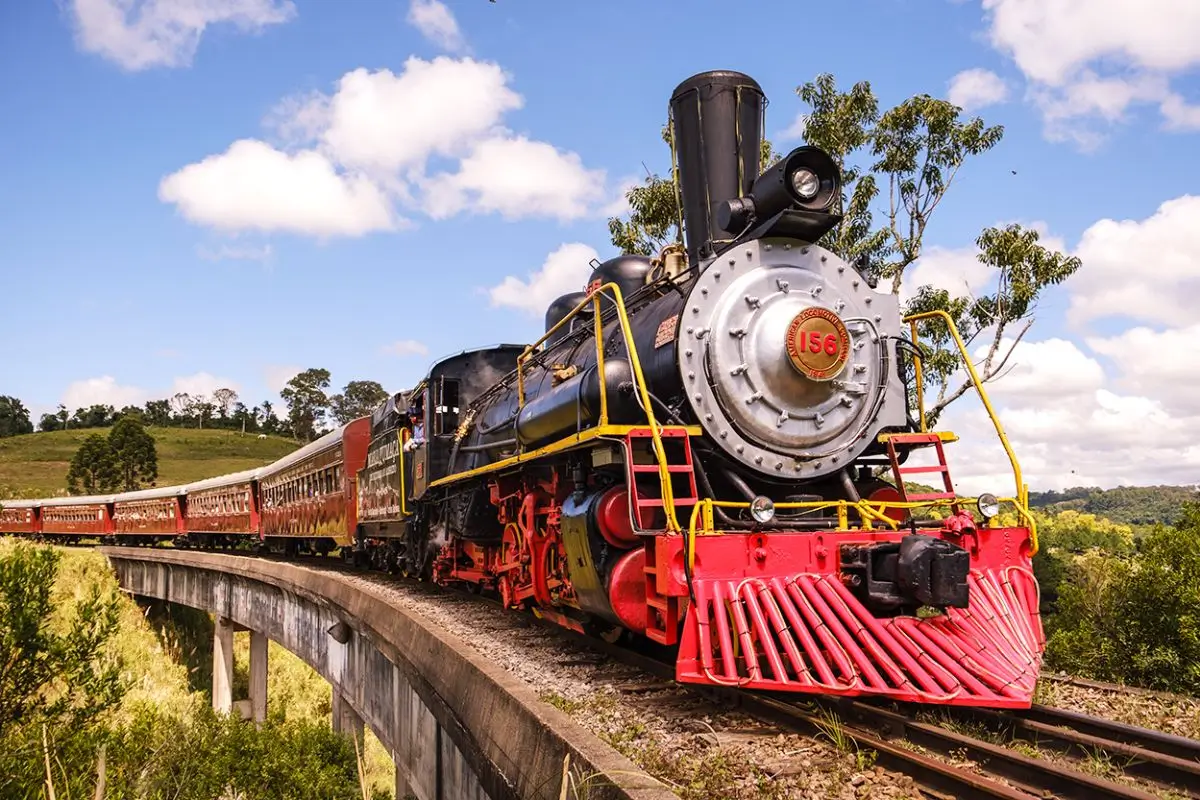 Conheça o Passeio de Trem Maria Fumaça Gramado pela Serra Gaúcha