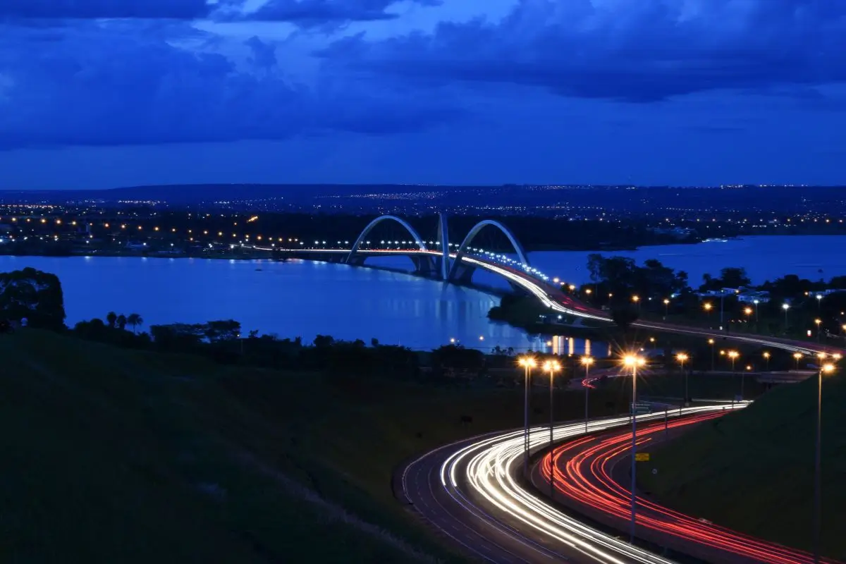 mistérios de brasília, df: O que há sob esta cidade brasileira? Túneis, mistérios e dicas para a sua viagem!